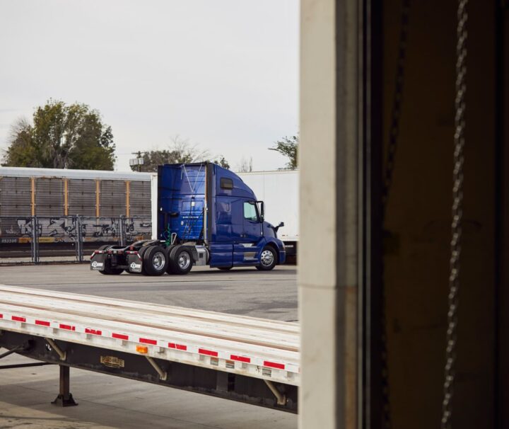 Flatbed - Over-Dimensional